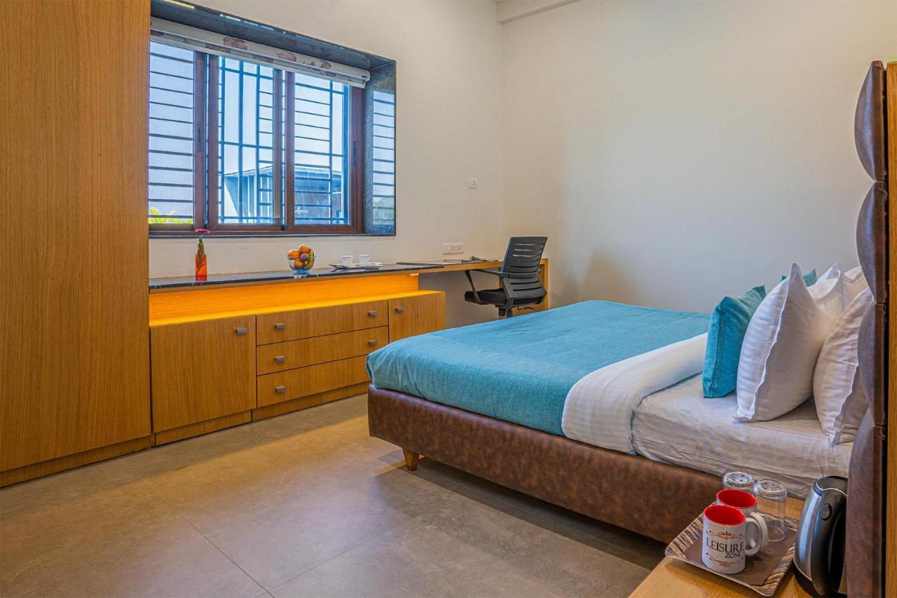 Stayvista'S Le Bon Horizon - Hillside Elegance With Chic Interiors, Poolside Serenity & Picturesque Gazebo - Proximity To Sula Nashik Zewnętrze zdjęcie