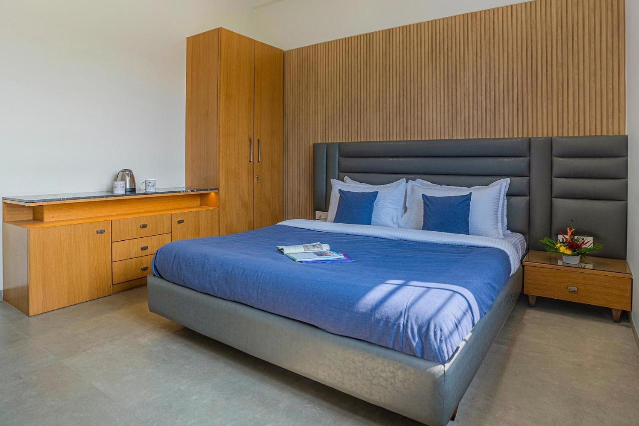 Stayvista'S Le Bon Horizon - Hillside Elegance With Chic Interiors, Poolside Serenity & Picturesque Gazebo - Proximity To Sula Nashik Zewnętrze zdjęcie