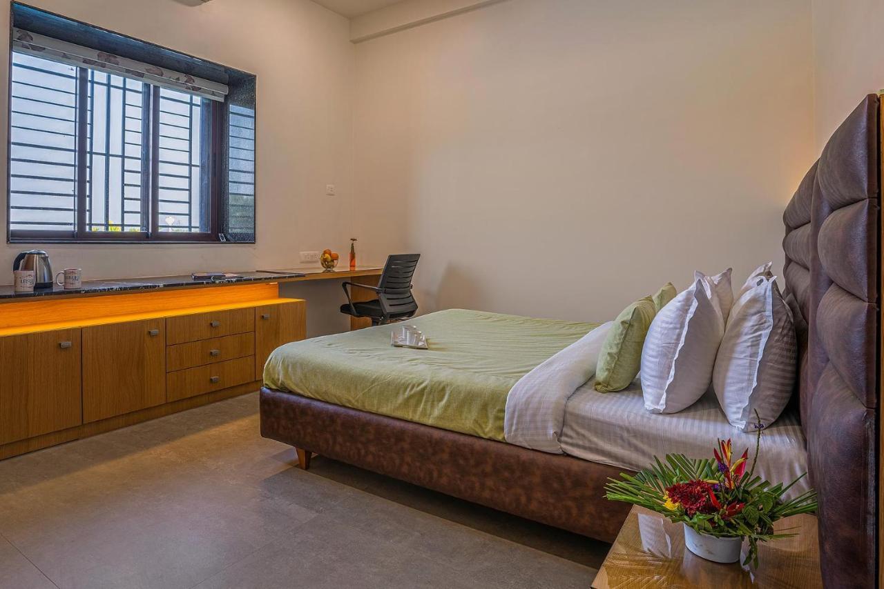 Stayvista'S Le Bon Horizon - Hillside Elegance With Chic Interiors, Poolside Serenity & Picturesque Gazebo - Proximity To Sula Nashik Zewnętrze zdjęcie