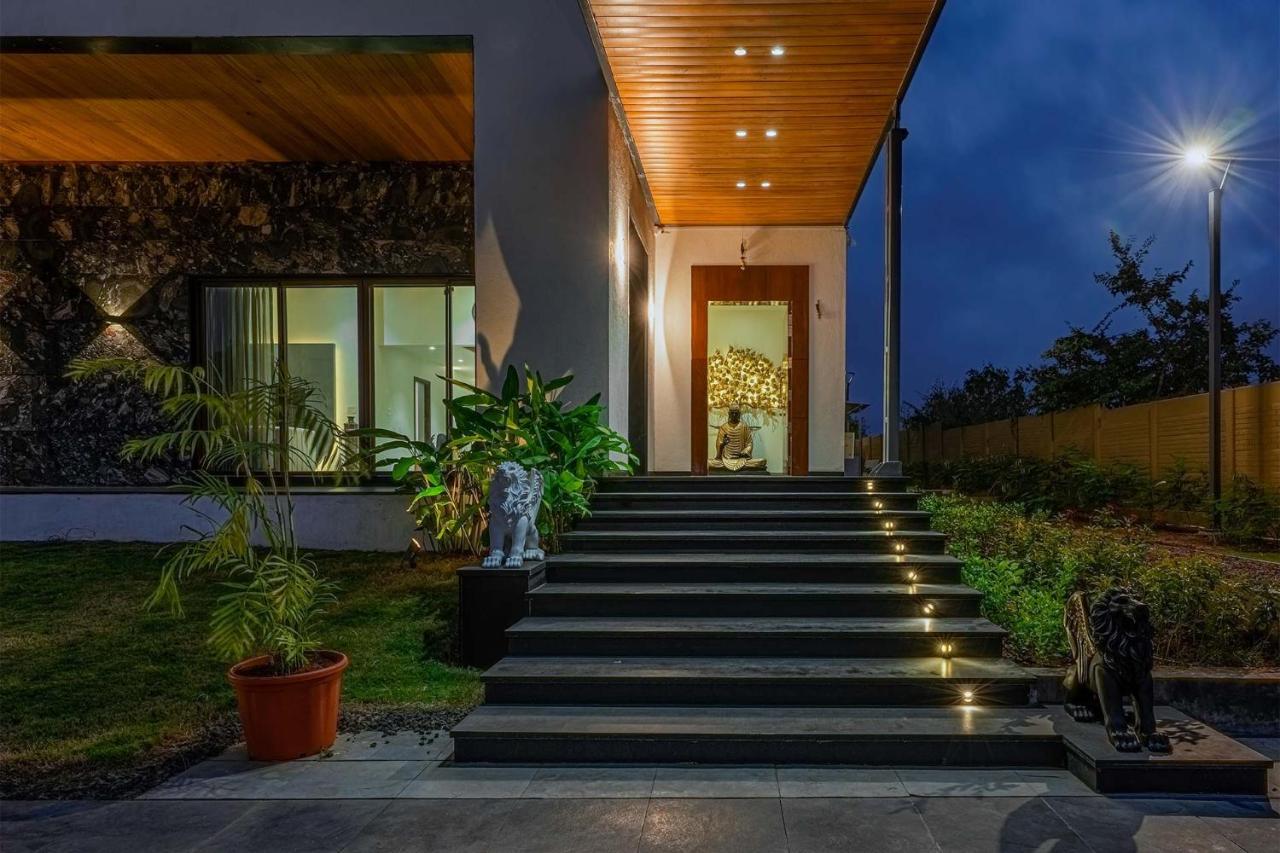 Stayvista'S Le Bon Horizon - Hillside Elegance With Chic Interiors, Poolside Serenity & Picturesque Gazebo - Proximity To Sula Nashik Zewnętrze zdjęcie