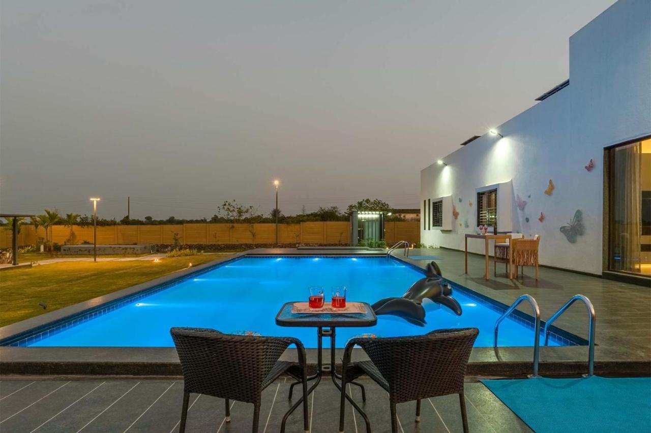 Stayvista'S Le Bon Horizon - Hillside Elegance With Chic Interiors, Poolside Serenity & Picturesque Gazebo - Proximity To Sula Nashik Zewnętrze zdjęcie