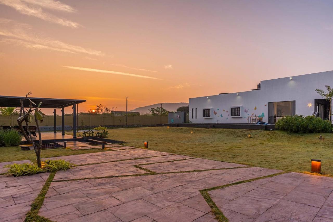 Stayvista'S Le Bon Horizon - Hillside Elegance With Chic Interiors, Poolside Serenity & Picturesque Gazebo - Proximity To Sula Nashik Zewnętrze zdjęcie