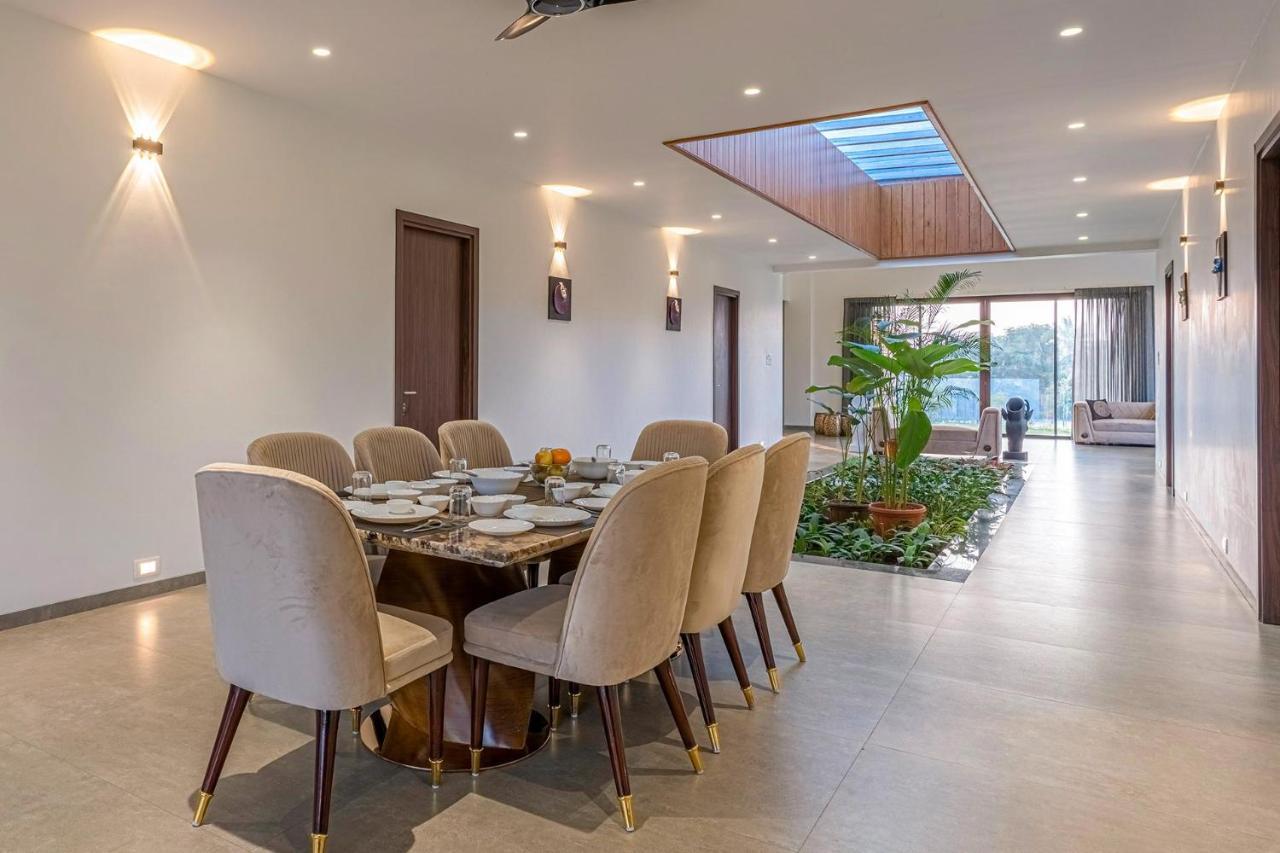 Stayvista'S Le Bon Horizon - Hillside Elegance With Chic Interiors, Poolside Serenity & Picturesque Gazebo - Proximity To Sula Nashik Zewnętrze zdjęcie